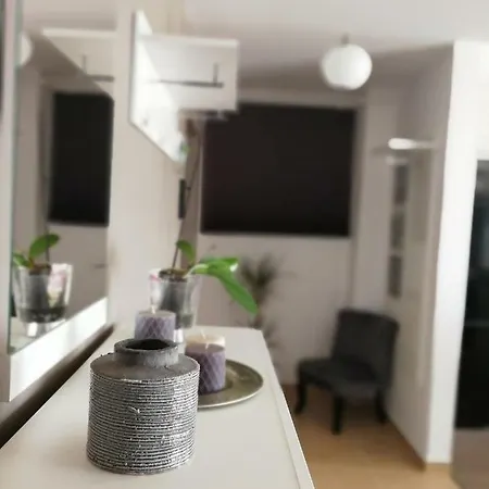 Apartment Chic *